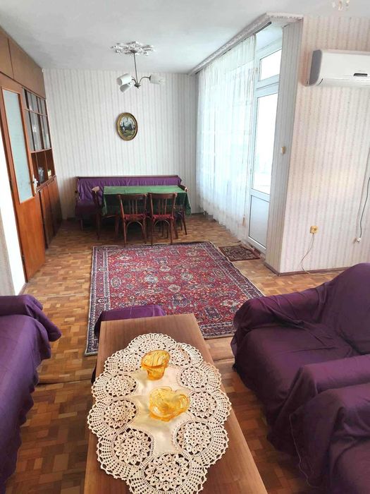 Тристаен апартамент тухла жк.Славейков  Бургас