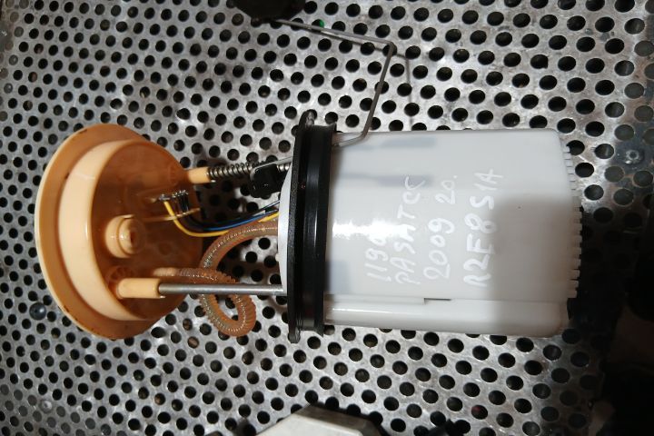 Pompa motorina din rezervor 3C0919050Q 3C0919050Q Volkswagen VW Passa