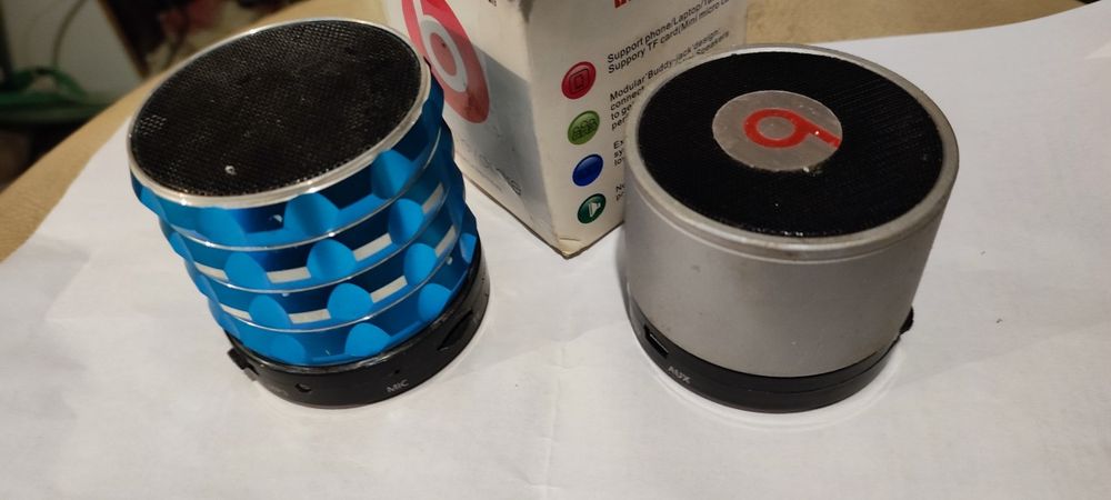 Boxe portabile bluetooth conectare prin tel  card radio etc