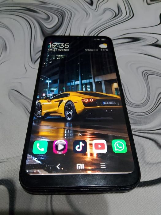 Обменяю 2 телефона на один