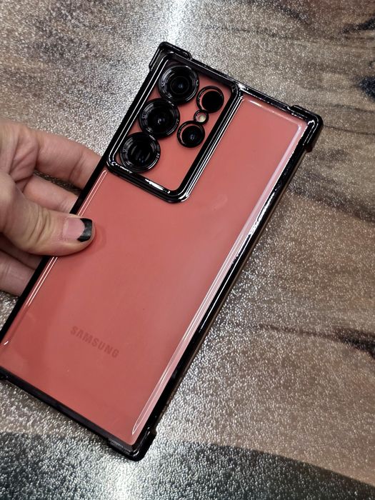 Продаю Galaxy S23 Ultra. 1 Терабайт. Состояние отличное. Цвет эксклюз