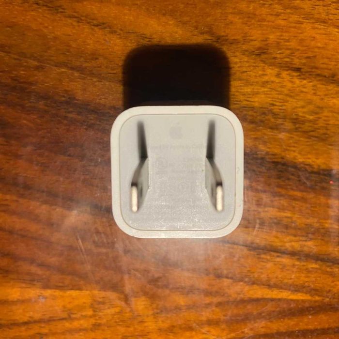 Încărcător iPhone iPad / APPLE  A1385 - 5V/1A