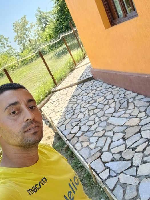 Vând și montez piatra naturala de munte