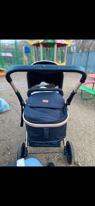 Продам коляску в идеальном состояние