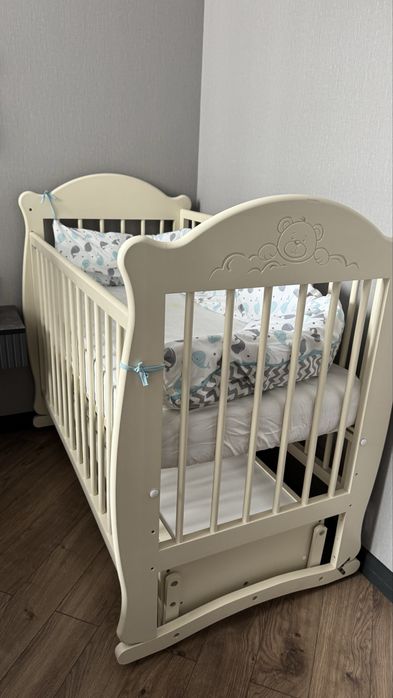 Продам манеж цвета слоновая кость