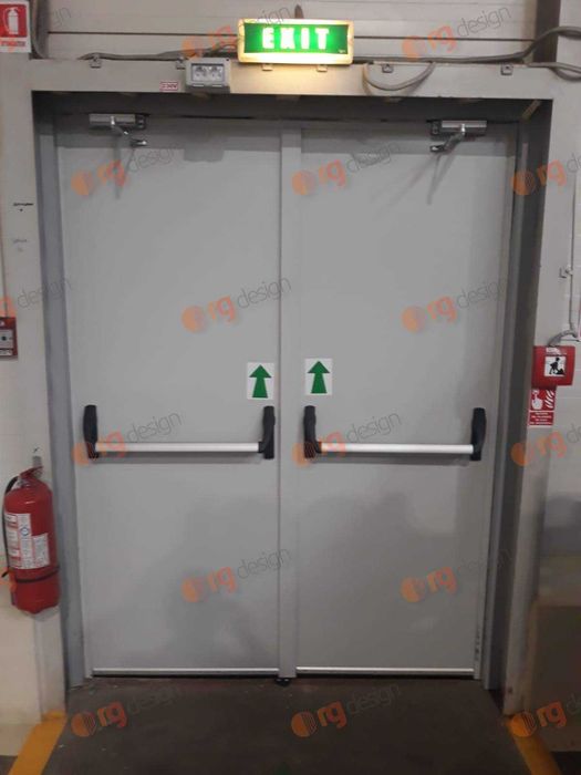 Usi Metalice Multifunctionale - Garaj, Beci si Subsol