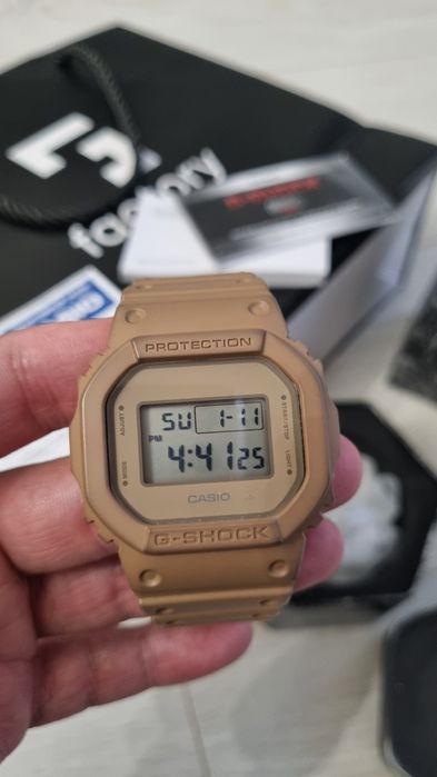 Casio g-shok 5600 NC