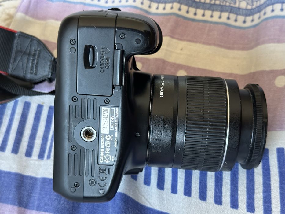 Canon EOS 1100D / DS126291 — идеальное состояние