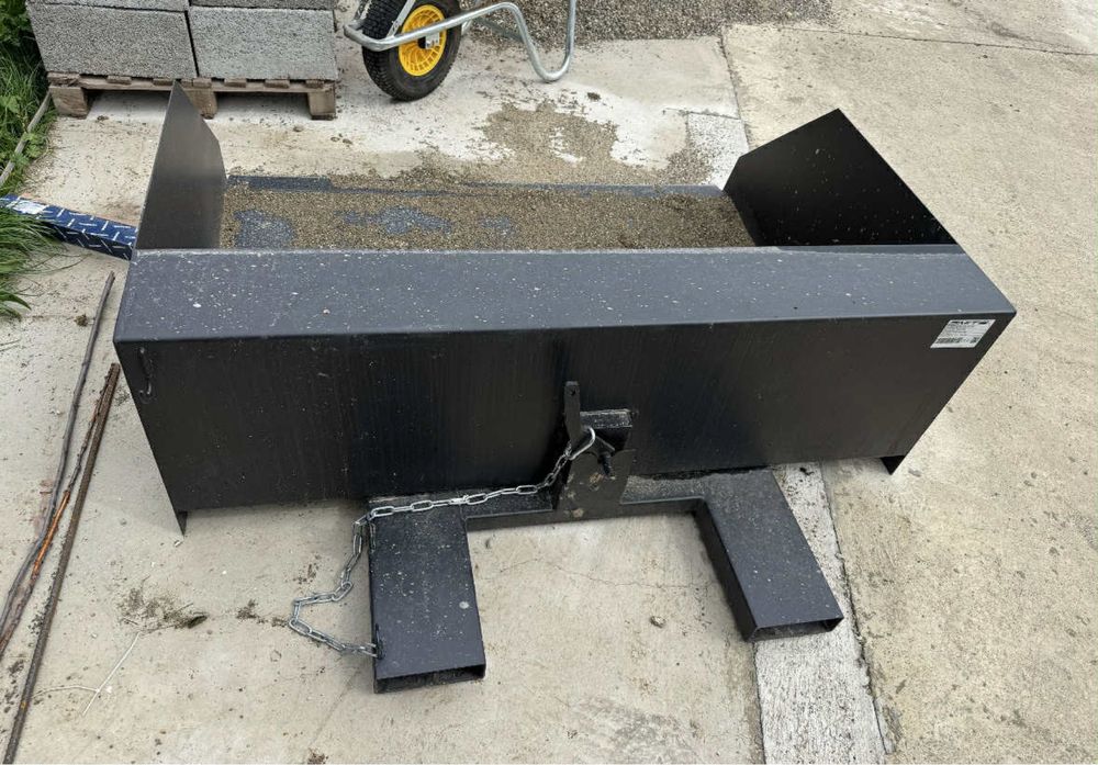 Vand Cupa stivuitor   SARCINA 800 kg Volum 0,7 mc