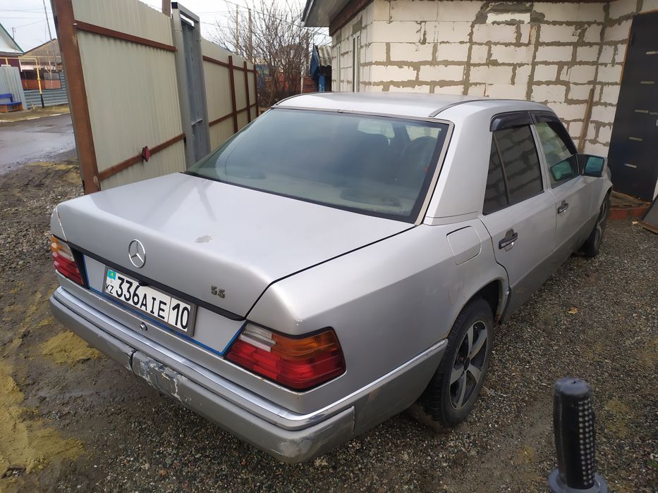 Продам Мерседес Е230