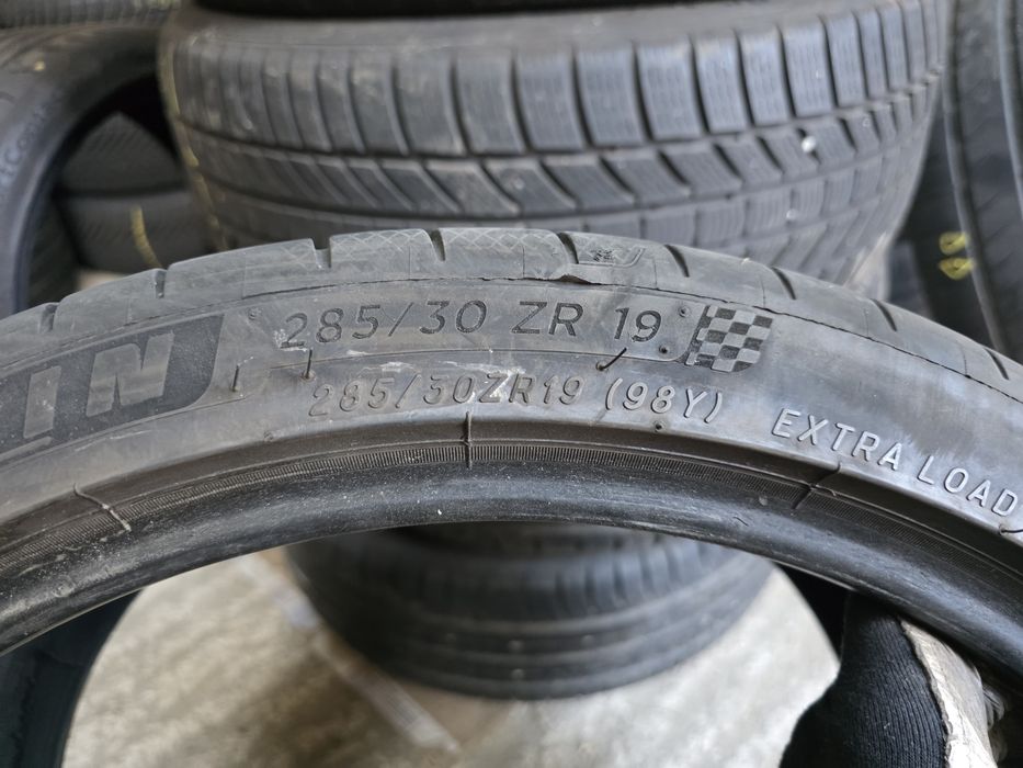 2бр Летни 285 30 19 - Michelin