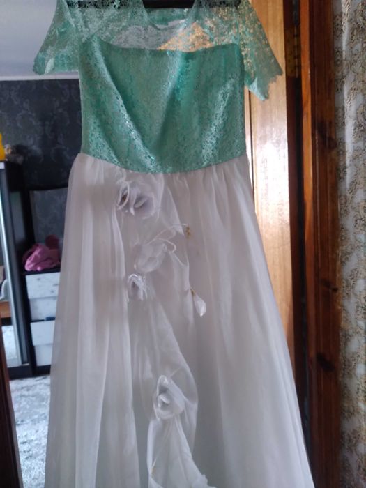 нарядные платья 50 размера