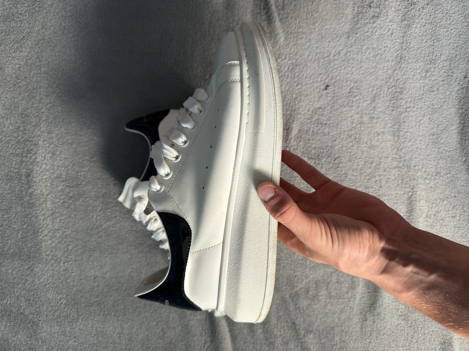 Alexander Mcqueen