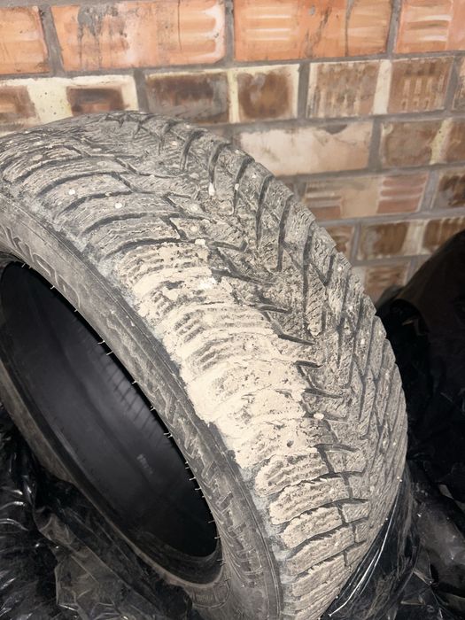 Продам шины 225/55 17