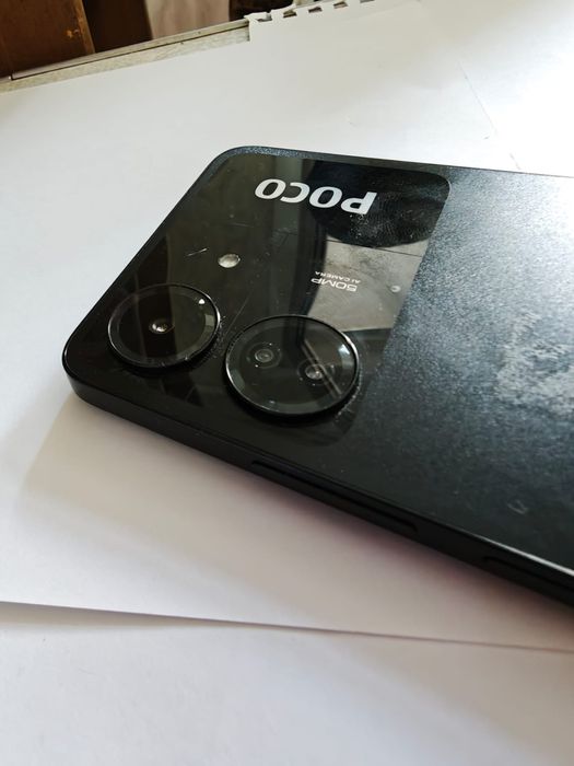 Смартфон poco c65