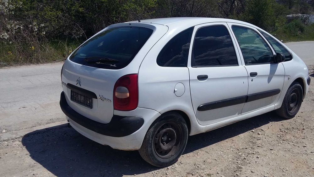 Продавам Citroen Xsara Picaso Ситроен Ксара Пикасо 2.0 HDI на -части