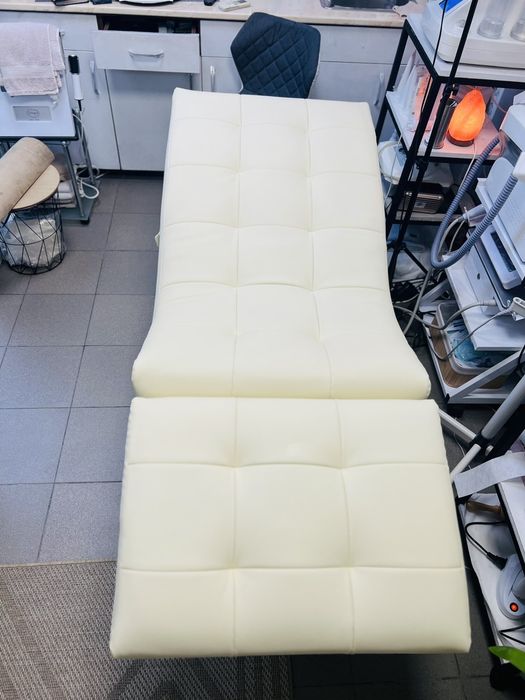 Козметична Кушетка