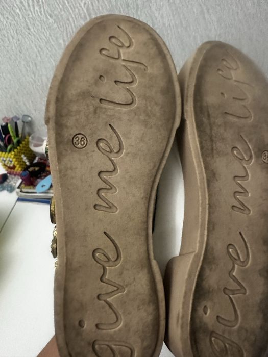 Кожанная кроссовка на девочку и на мальчика