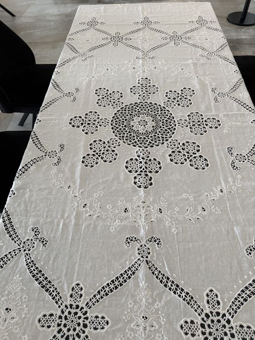 Fata de masa crosetata manual