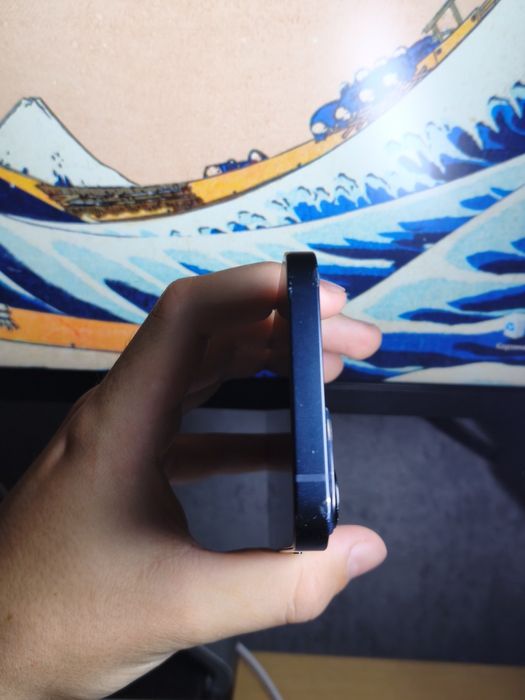 Продам iphone 13 128gb все в родне