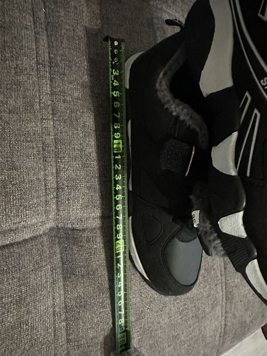 Продам осень-зима кросовки