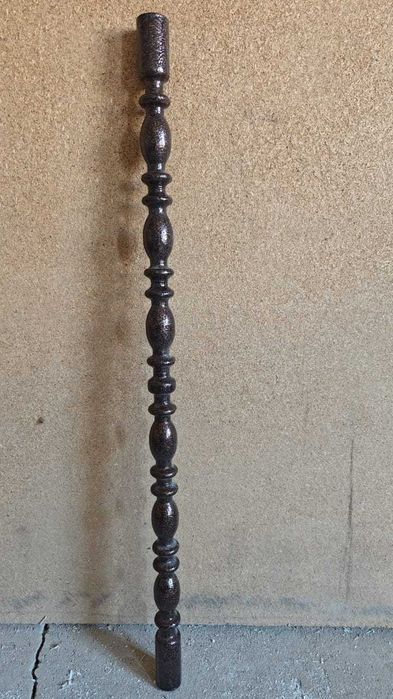 Стойка металлическая для перил