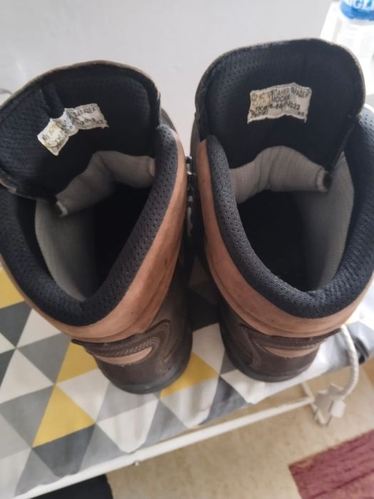 Новые кожаные зимние ботинки