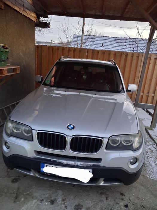 Vand Bmw x3 M47  Distributia în față