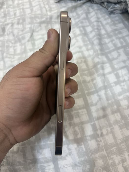 Iphone 16pro max desert titanium 256gb