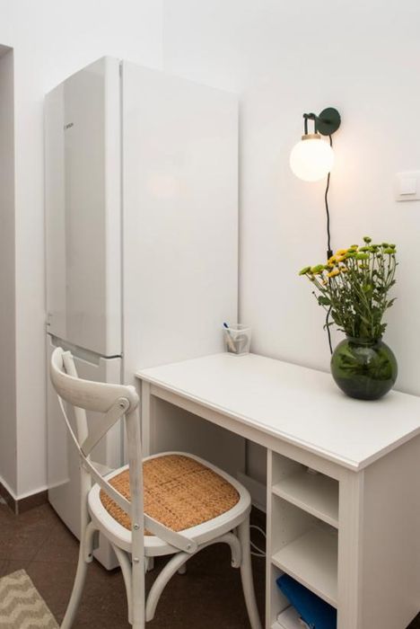 Дава се под наем Едностаен апартамент в София, Център - 27 кв.м за 450 € - Снимка #2