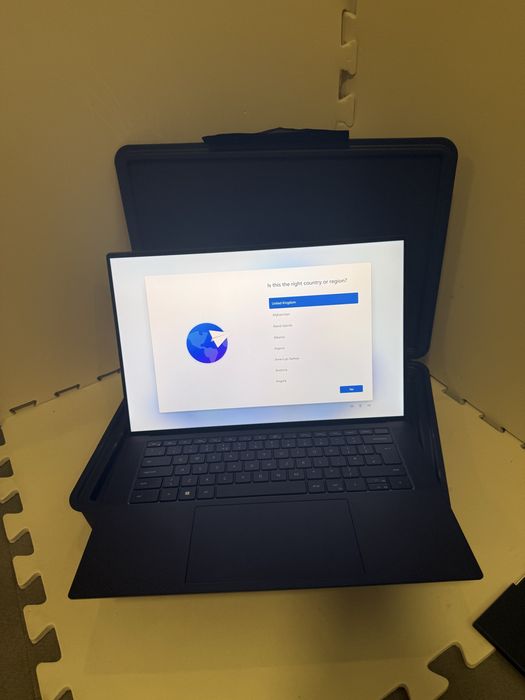 Dell precision 5570 4k UHD+HDR400