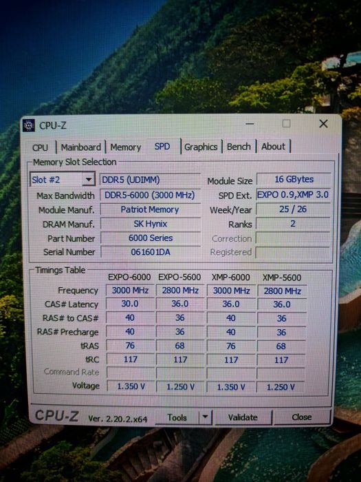 Геймърски компютър (Ryzen 7 7800X3D / RTX 5070 / 32GB DDR5 / Гаранция) + Опция за 2х Монитора