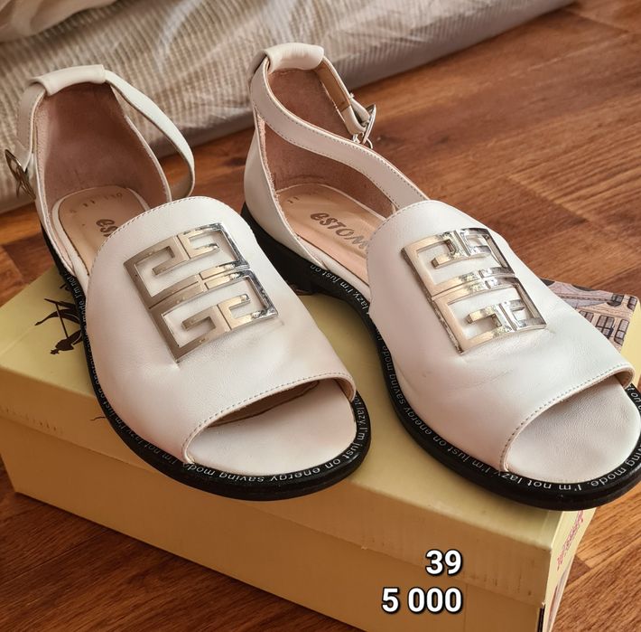 Продам обувь новую и б/у