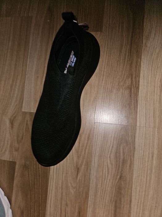 Skechers Marime 43