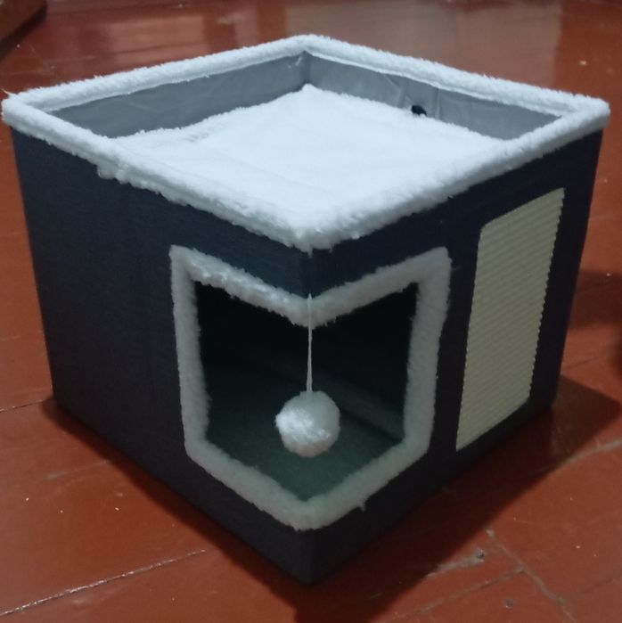Продам домик для кошек