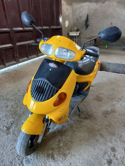 Skuter DAELIM Южный Корея