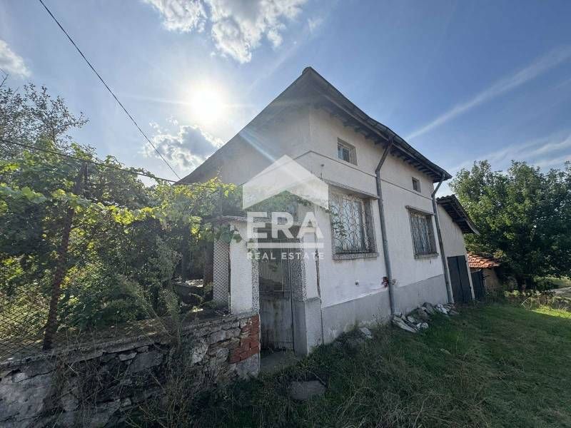Продава се Къща в с. Динево, Област Хасково - 130 кв.м за 397 €/кв.м - Снимка #1