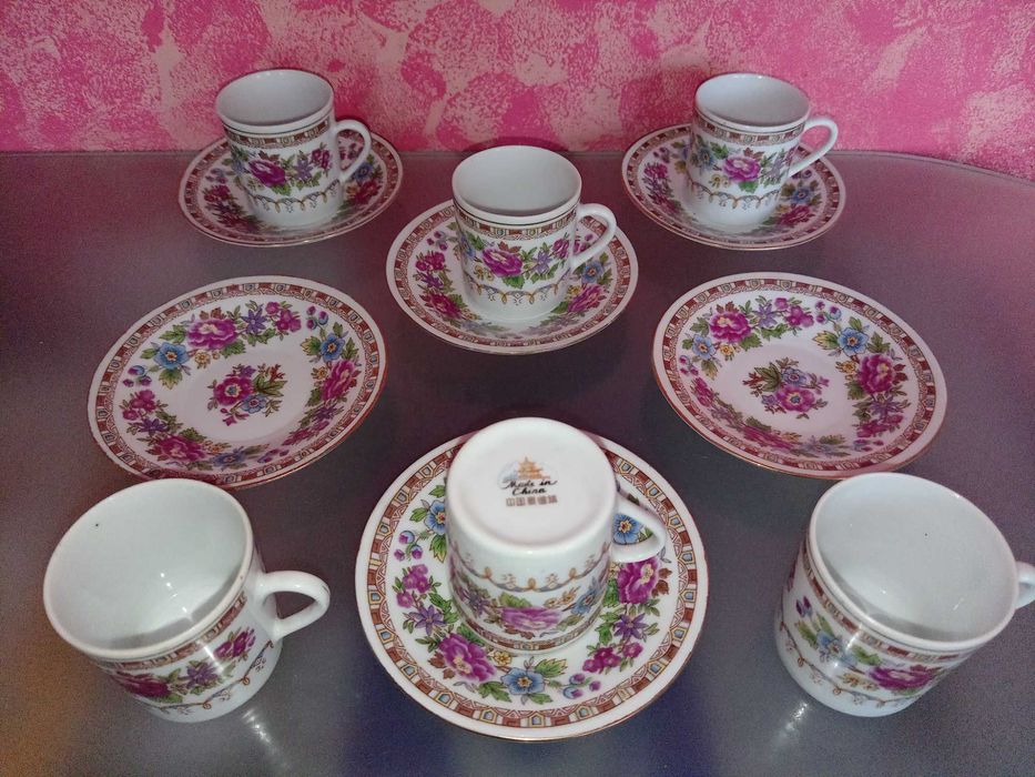 Un set de cafea Liling Demitasse chinezesc, din anii 50