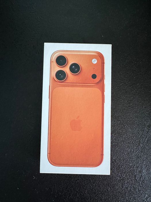 iPhone 17 Pro 256GB Cosmic Orange – ЧИСТО НОВ / ЗАПЕЧАТАН