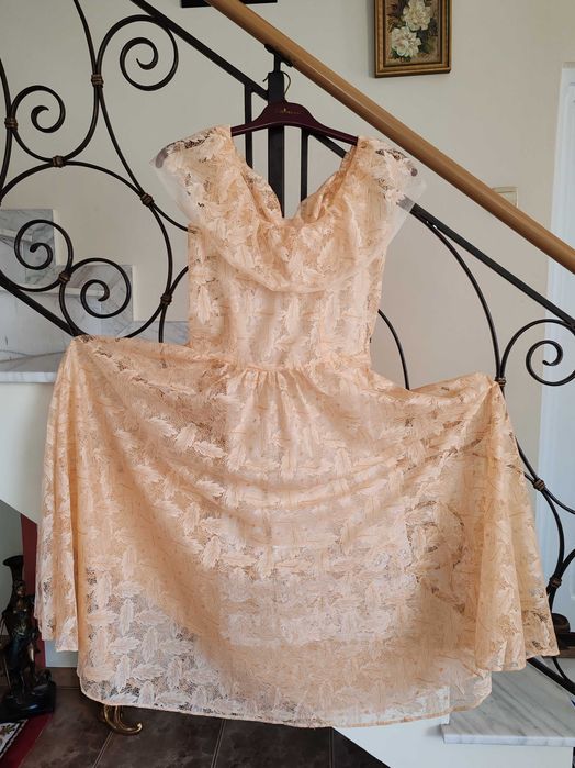 Rochie de ocazie din dantelă