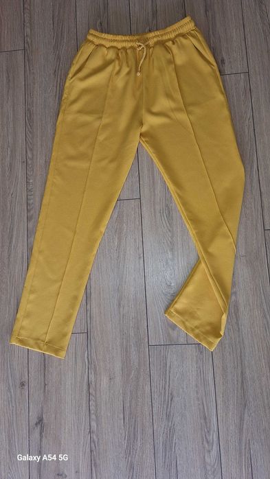 Дамски сиви дънки.