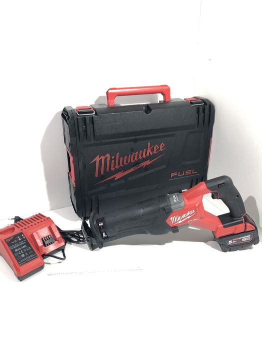 Fierăstrău sabie Milwaukee