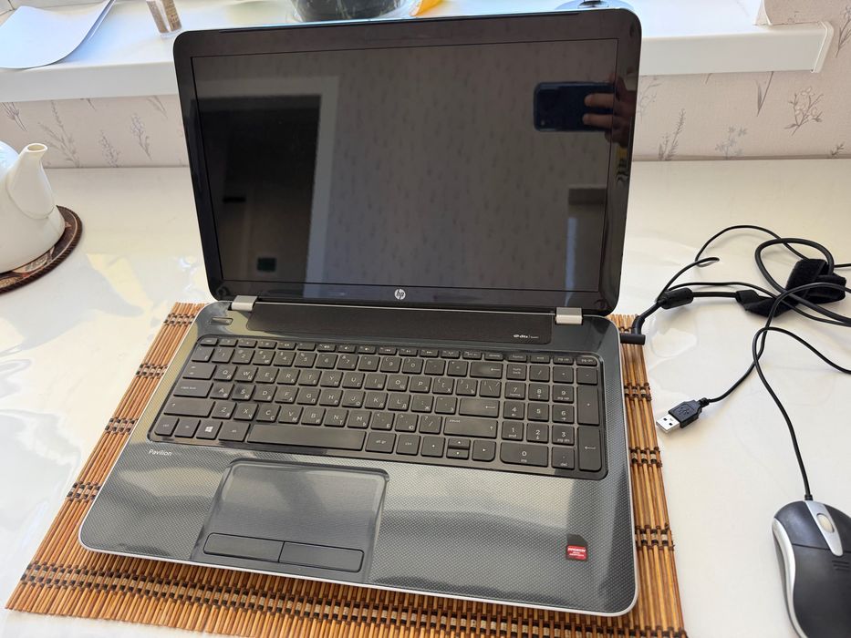 HP Pavilion 15-e034sr / AMD A10 / 6 ГБ / HDD
