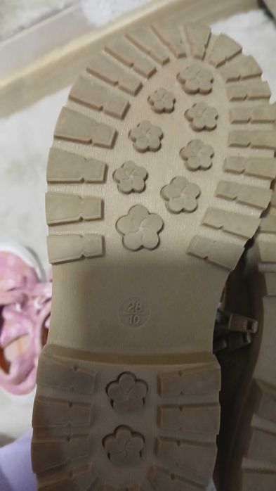 Обувки 28 номер боти