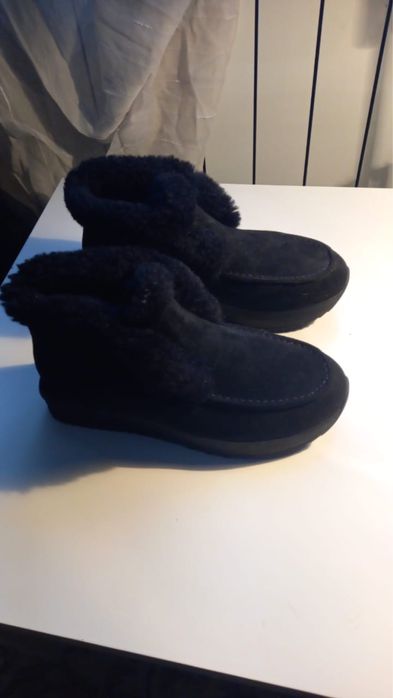 Ботинки зимние женские