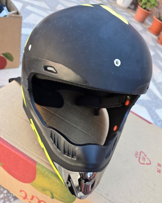 Vand casca de protectie ptr Atv