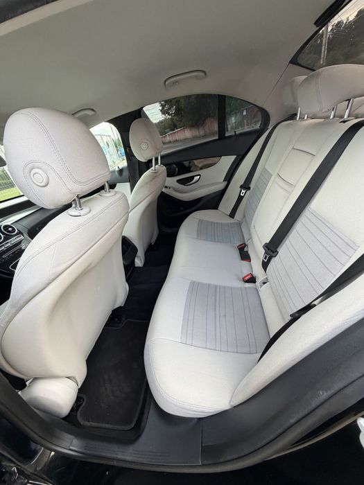 **Mercedes C 180 Bluetec  **