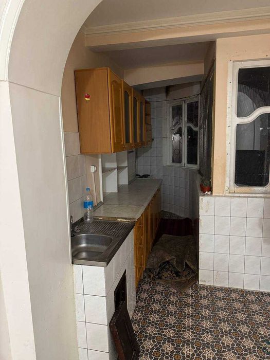 id: 260102 Срочно Чорсу, Коратошда 4 хонали квартира ижарага берилади.