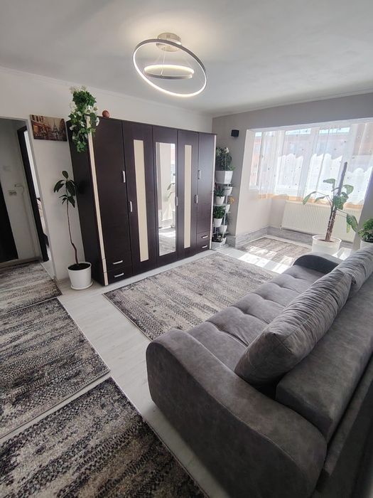 Chirie apartament cu doua camere zona buna