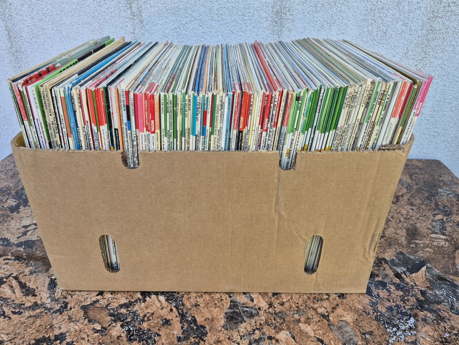 Vând  150 de discuri de vinil EMI HIS Master's Voice cu muzică clasică